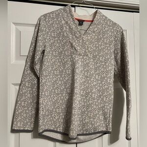 Eddie Bauer Cream Gray Geo Dot Print Fleece Knit Pullover Sweater Size Small